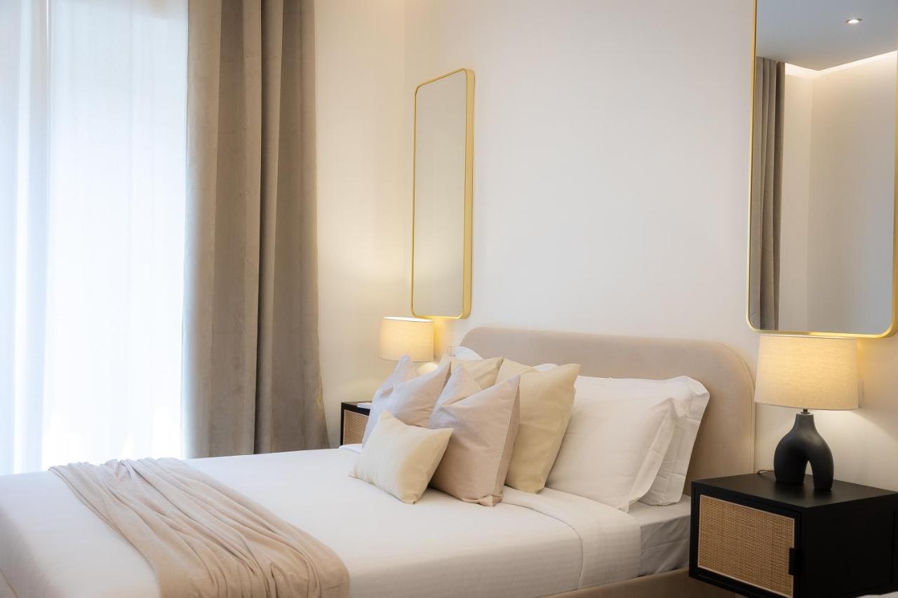 Colosseum Boutique Apartment Rome Bagian luar foto