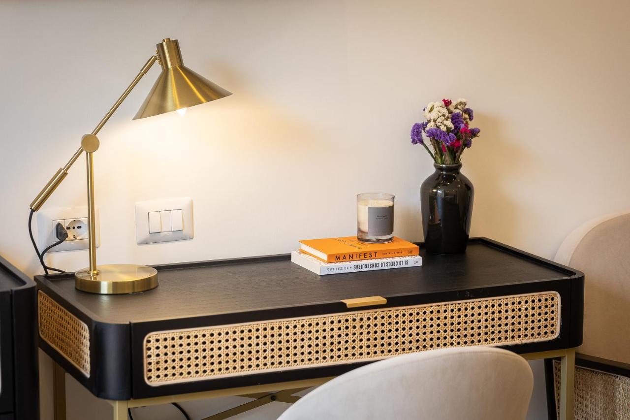 Colosseum Boutique Apartment Rome Bagian luar foto
