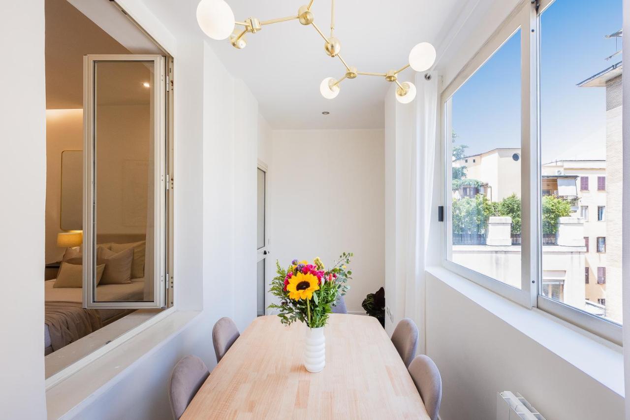 Colosseum Boutique Apartment Rome Bagian luar foto