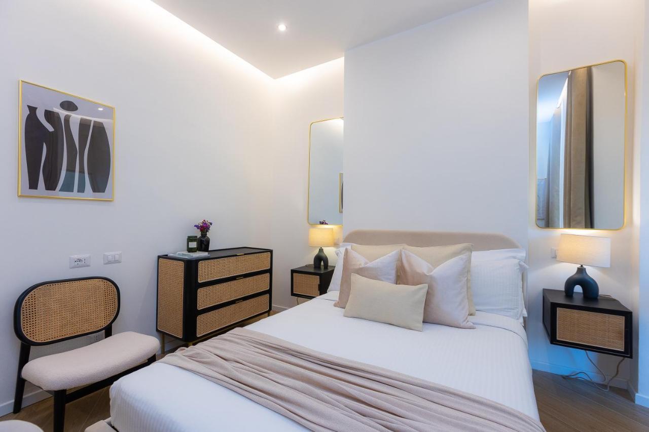 Colosseum Boutique Apartment Rome Bagian luar foto