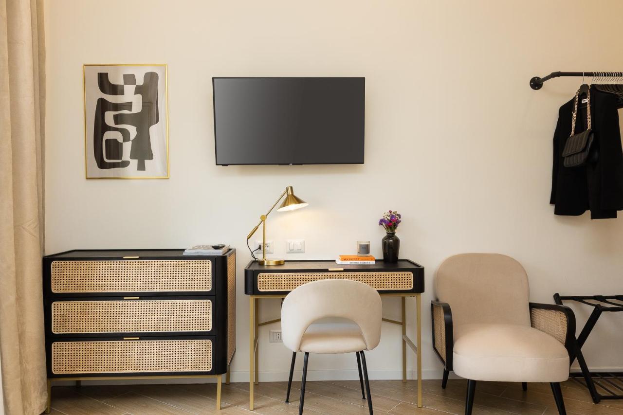 Colosseum Boutique Apartment Rome Bagian luar foto
