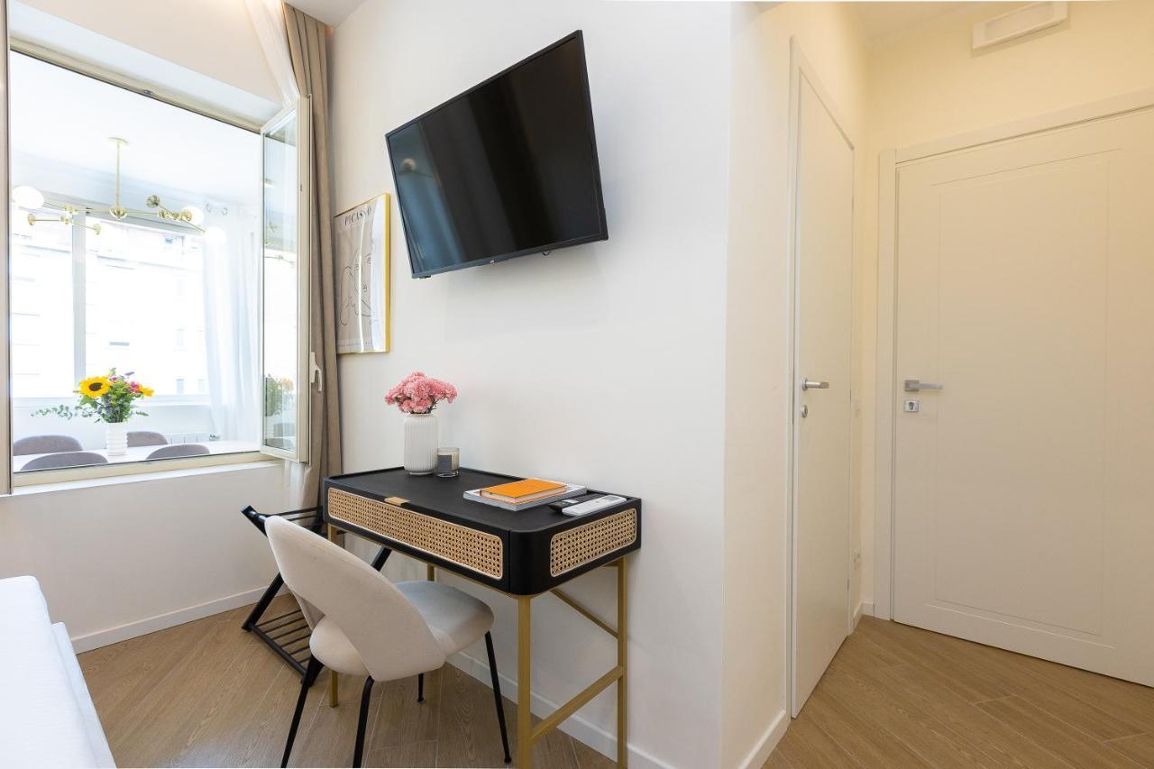 Colosseum Boutique Apartment Rome Bagian luar foto